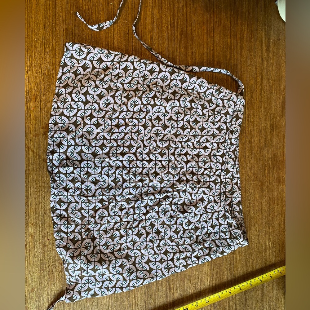 Patterned mini skirt